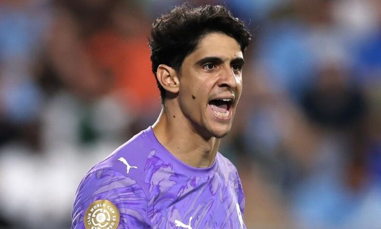 بيب غوارديولا، ياسين بونو، مانشستر سيتي، الهلال السعودي، كأس العالم للأندية، تصديات بونو، أخبار مانشستر سيتي، إقصاء السيتي، تصريحات غوارديولا، حارس المنتخب المغربي