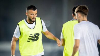 رومان سايس، السد القطري، المنتخب المغربي، عودة من الإصابة، رومان سايس 2025، عودة القائد، الكرة المغربية، أخبار اللاعبين المغاربة، تداريب السد، الدوري القطري، إصابة الكاحل، وليد الركراكي.