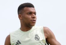 كيليان مبابي، وارن زائير إيمري، باريس سان جيرمان، ريال مدريد، كأس العالم للأندية، مواجهة مبابي وباريس، تصريحات قبل المباراة، زائير إيمري ضد مبابي، كرة القدم الفرنسية، نصف النهائي العالمي، أخبار الكرة الأوروبية.