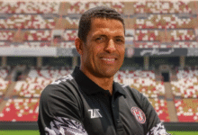 مفاوضات انهارت في اللحظات الأخيرة.. مطالب مالية “خيالية” تُبعد الحسين عموتة عن تدريب منتخب خليجي